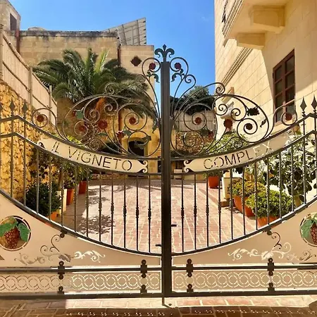 Inzolia - Peaceful With Pool *