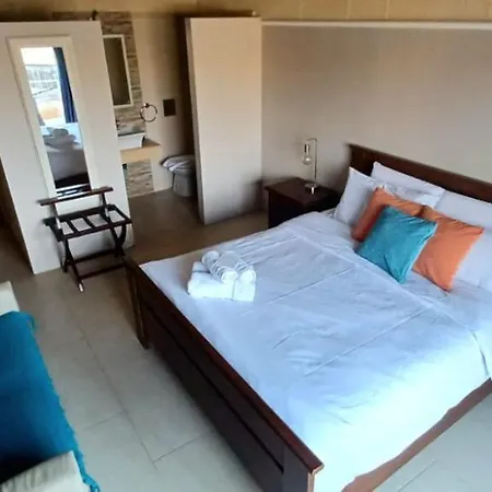 Privat bolig Inzolia - Peaceful With Pool *