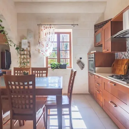 Inzolia - Peaceful With Pool Il-Pergla